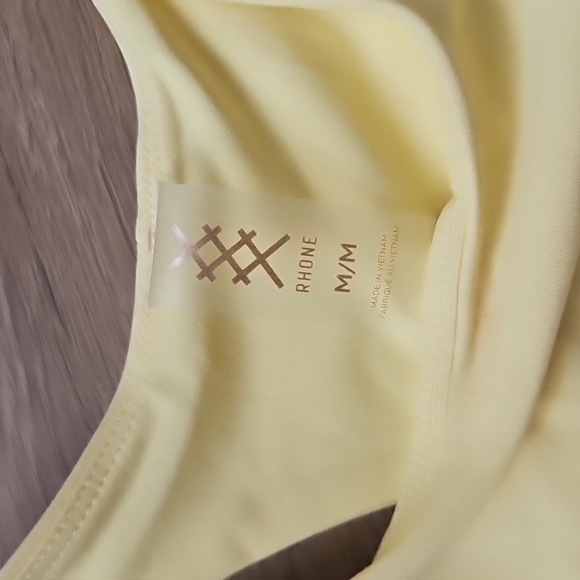 RHONE  Yellow Dawn Serene Fitted Tank Size Medium - Picture 5 of 6